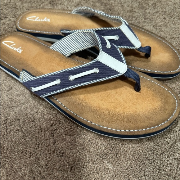 Clarks Navy Sandals - Picture 2 of 4